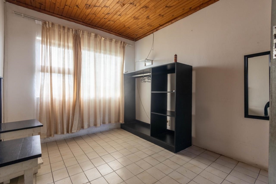 9 Bedroom Property for Sale in Sunnyridge Eastern Cape